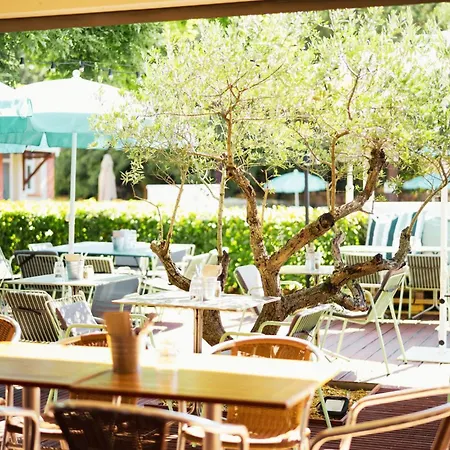 Готель Sporting House 3*